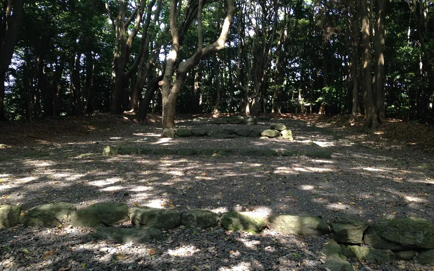 Takamiya, the open-air altar in the woods behind Hetsu-miya, where the festival closes