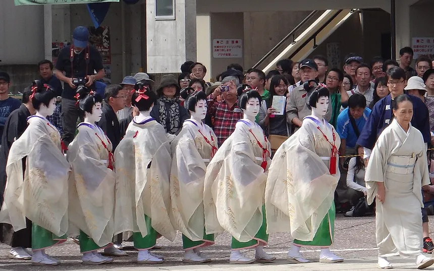 Dancers in white kimono at Nagasaki Kunchi